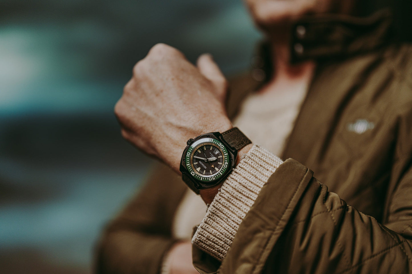 "TEMPTATION III" GMT Automatic Dive Watch (Green)