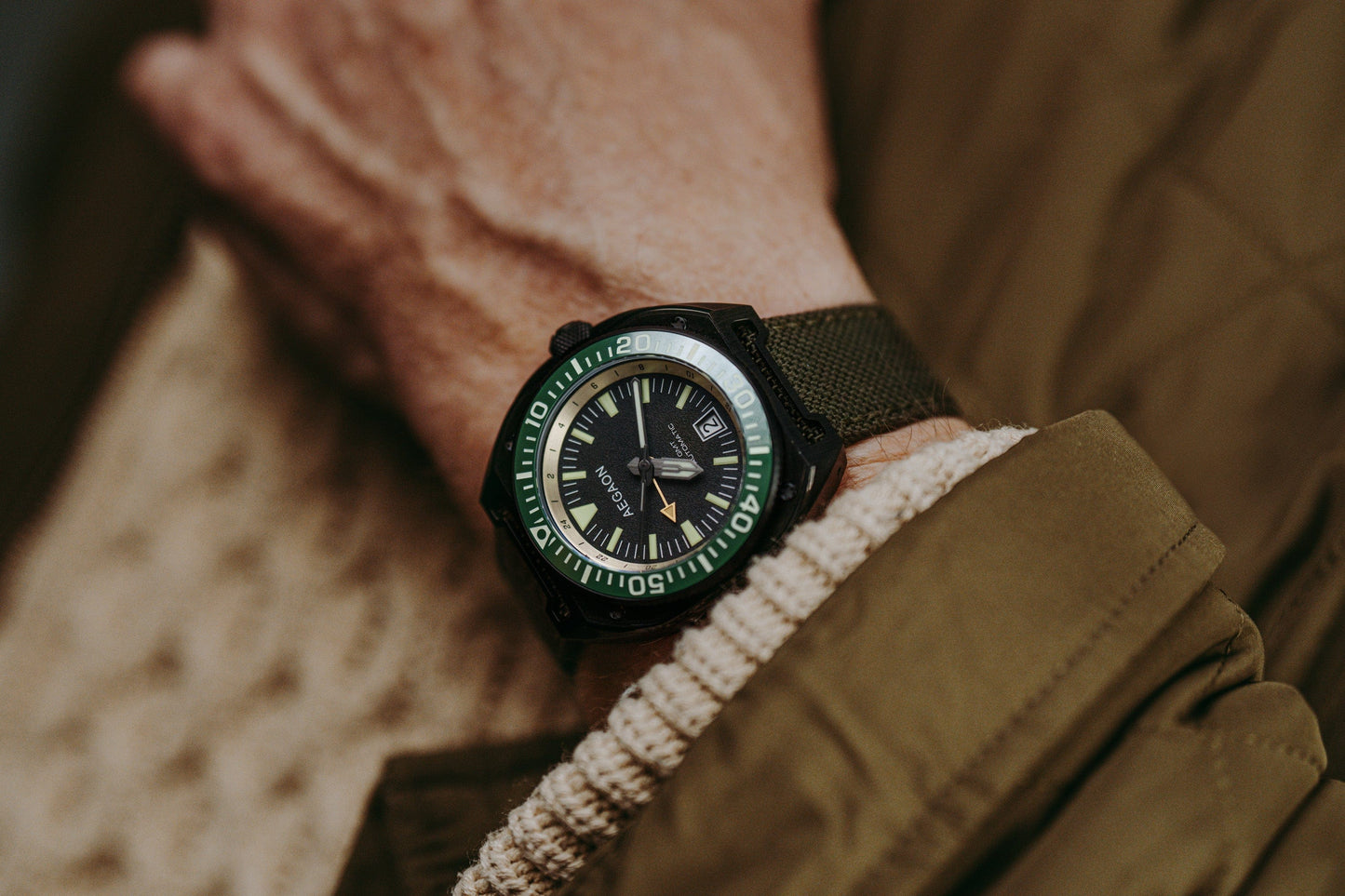 "TEMPTATION III" GMT Automatic Dive Watch (Green)