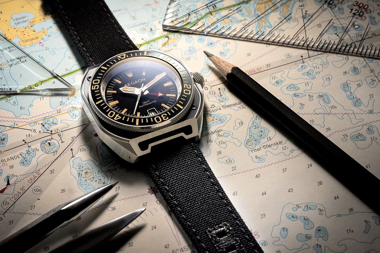 "TEMPTATION III" GMT Automatic Dive Watch (Black)