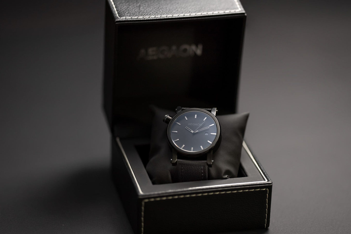 UUS "TABULA RASA 44" quartz